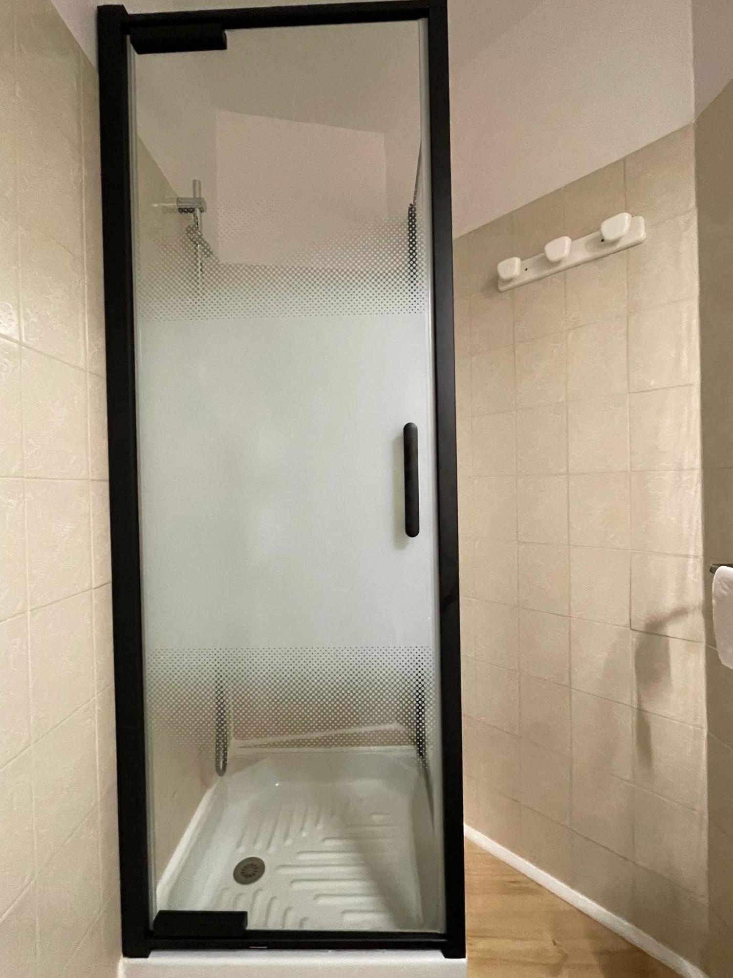 Meuble De Tourisme Dans Parc Arbore 1000M2 - Sejour-La-Roche Eperon La Roche-Posay Chambre photo