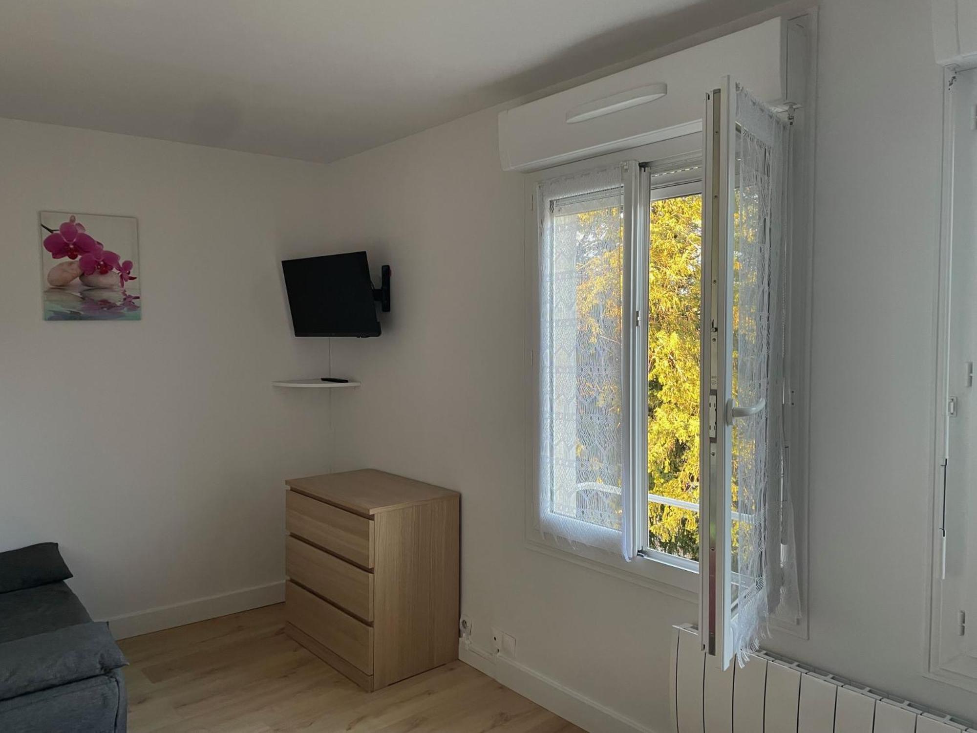 Meuble De Tourisme Dans Parc Arbore 1000M2 - Sejour-La-Roche Eperon La Roche-Posay Chambre photo